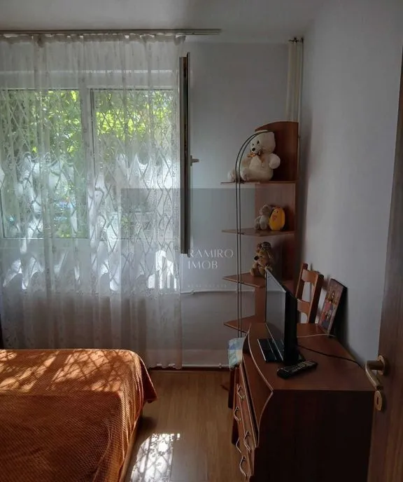 Ap 2 camere 50mp decomandat renovat bloc 1980 Soseaua Giurgiului S 4