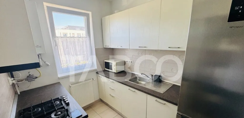 Apartament de vanzare 3 camere lift parcare bloc nou City Re