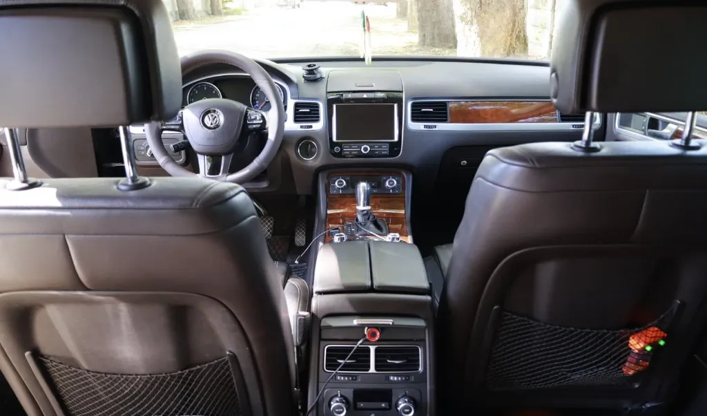 VW Touareg 2012 tdi 15 000 eur