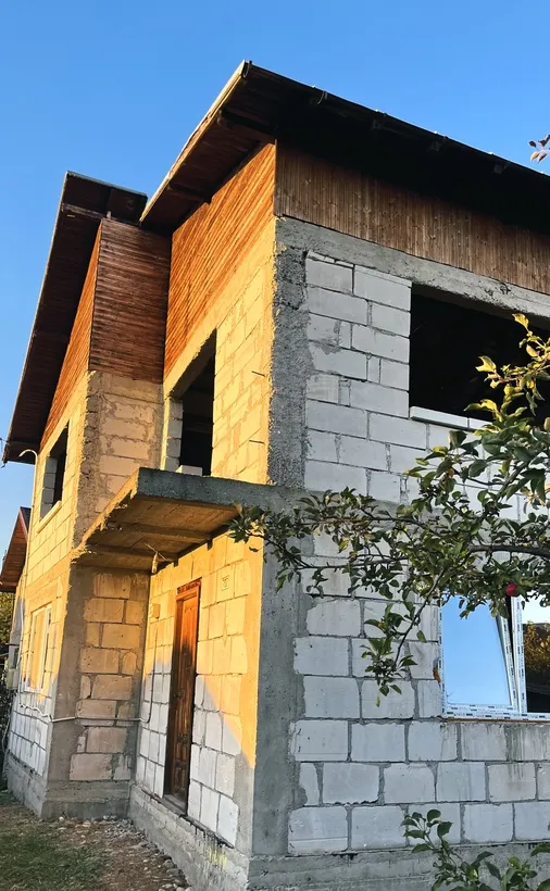 Gageni Paulesti vand casa P E supr desfasurata 211 mp deschidere 24 ml