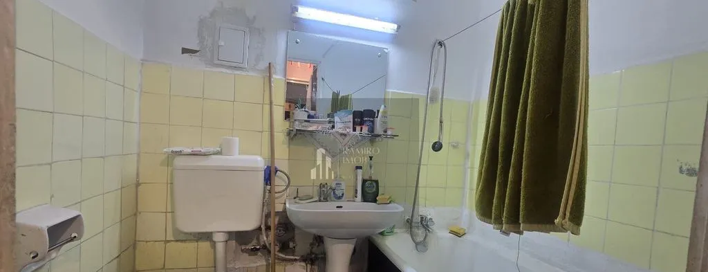 Apartament 3 camere zona Brancoveanu/parcare