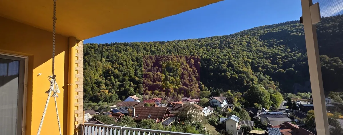 Apartament cu 2 camere loc de parcare si vedere spre Muntii Sinaia