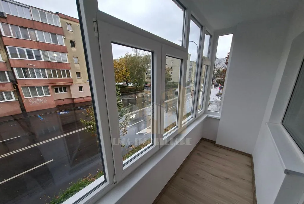 Apartament 2 camere decomandat Tractorul Brasov