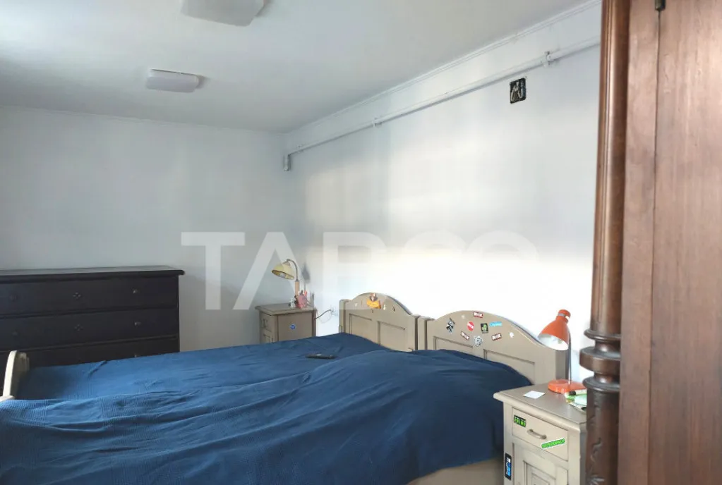 Casa de vanzare 3 camere 2 bucatarii 3 bai teren 340 mp Cisn