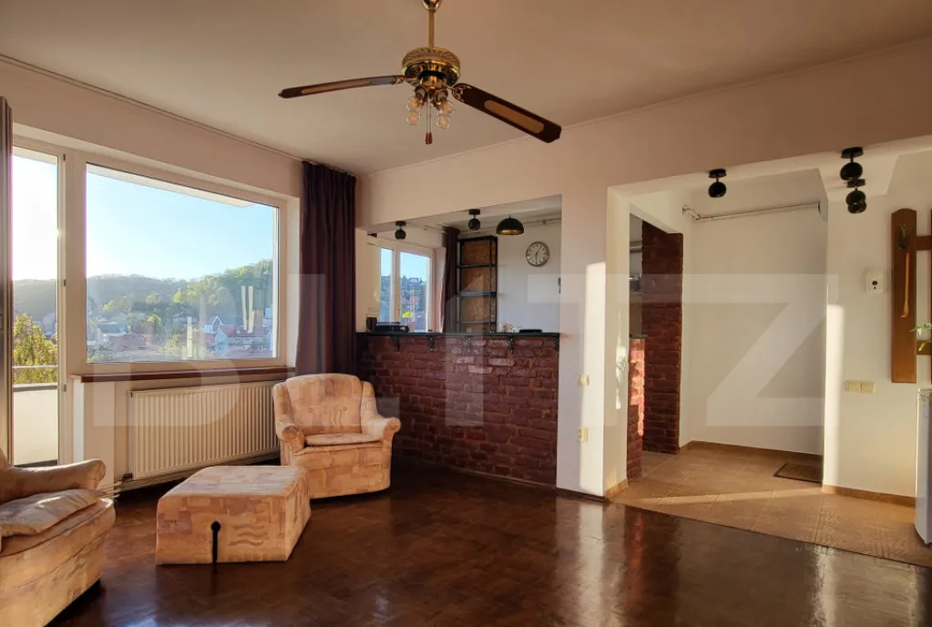 Apartament ultracentral cu panorama deosebita 2 balcoane