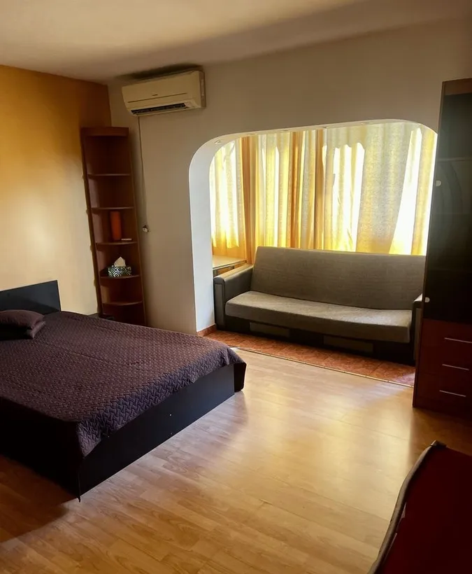 Apartament 3 camere bloc 1979 Pacii Militari