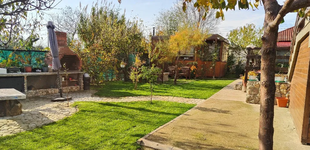 Apartament de inchiriat 3 camere/23 August jud Constanta Sud Est
