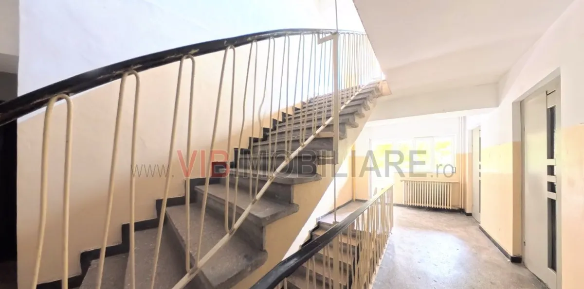 Berceni Obregia 2B 3camere mobilat/utilat