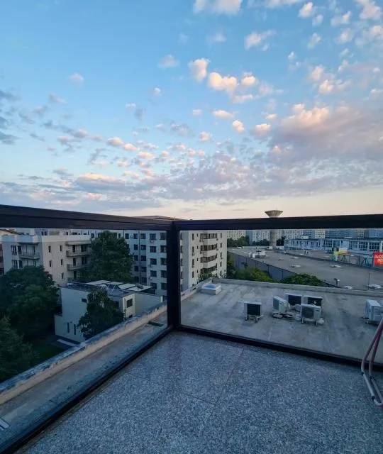 Distor complex comercial Mihai Bravu