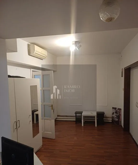 Apartament 2 camere zona Piata Unirii