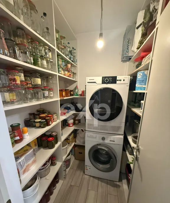 Apartament 2 camere decomandat 56 mp gradina Floresti