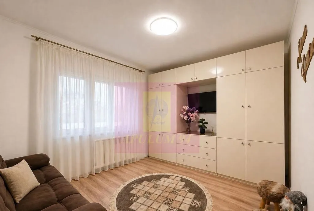 Vanzare apartament 2camere zona Decebal