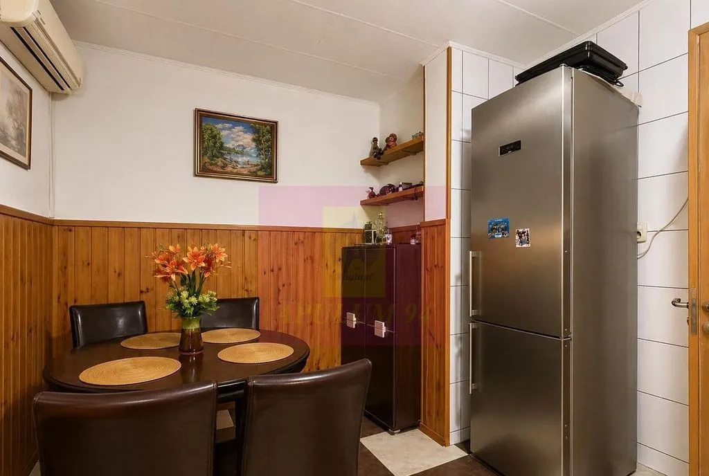 Vanzare apartament 2camere zona Decebal