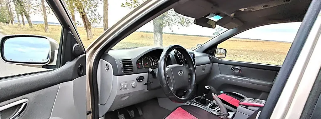 KIA SORENTO 2 5 TD 170 cai 2008 4X4 cu reductor 5 900 eur