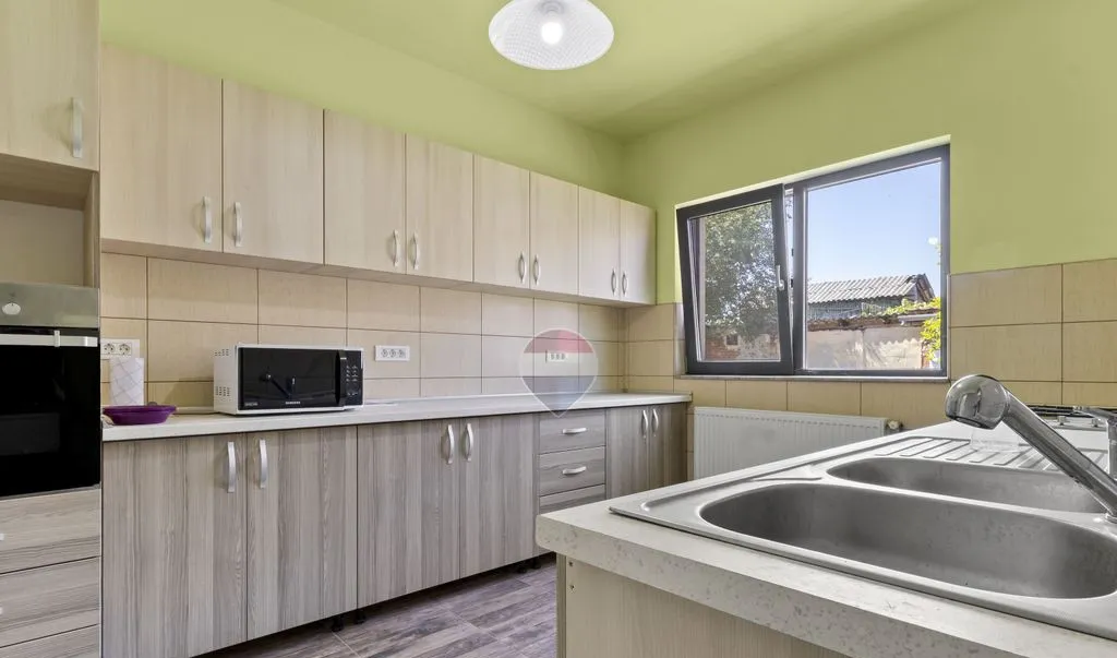 Casa noua 246 mpc cu teren 1363 mp de vanzare Sannicolau Mic Arad