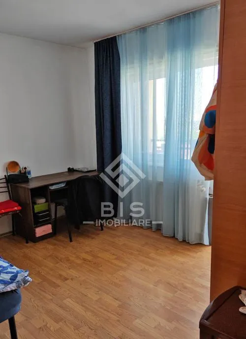 Apartamnet 3 camere strada Buna Ziua