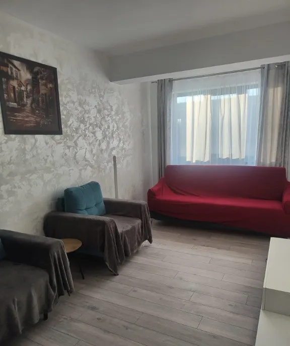 Bloc Nou 2 camere decomandat loc de parcare 400 Eur