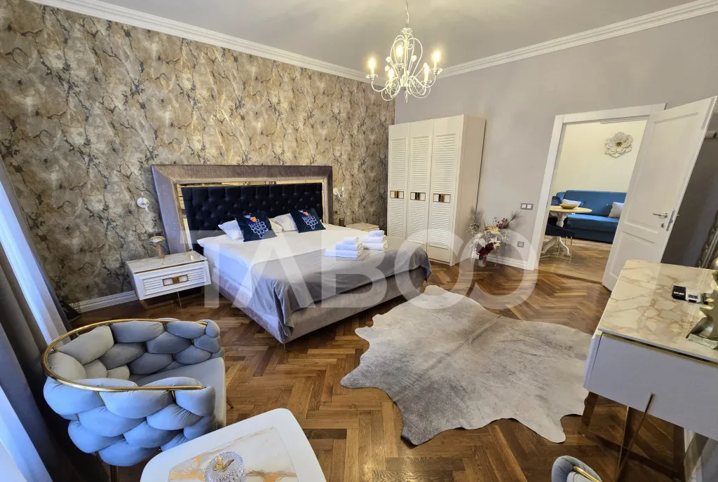 Apartament 2 camere de vanzare 2 pivnite garaj Centrul Istor