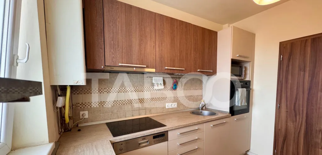 Apartament decomandat 2 camere 55 mpu balcon 3 mp de vanzare