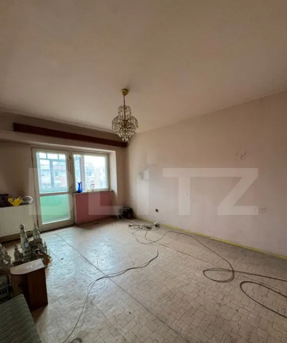 Apartament 3 camere 64 mp renovabil zona Centrala
