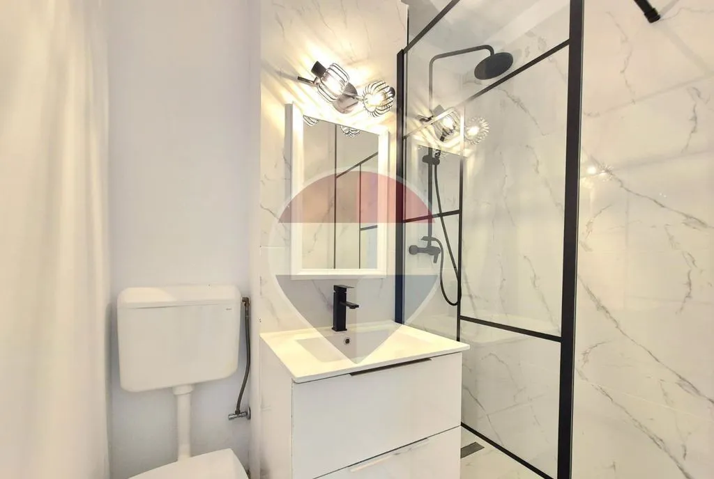Apartament cu 2 camere complet renovat - Aurel Vlaicu zona Poetului