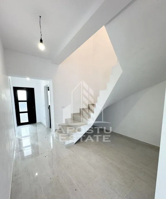 Duplex cu 5 camere si 3 bai complet finalizat disponibil imediat