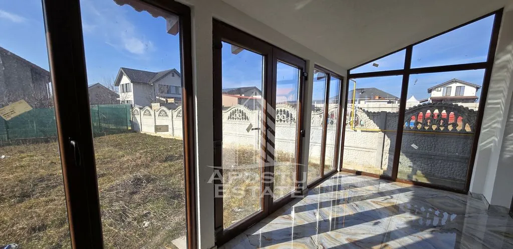 Casa de vanzare spatioasa 5 camere si 3 bai Giarmata
