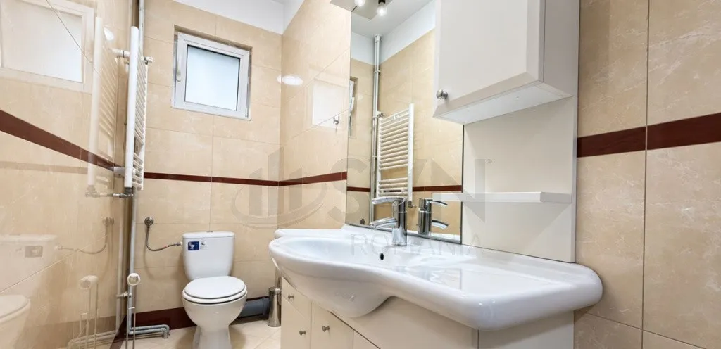 Apartament 3 camere l Primaverii l Parcare