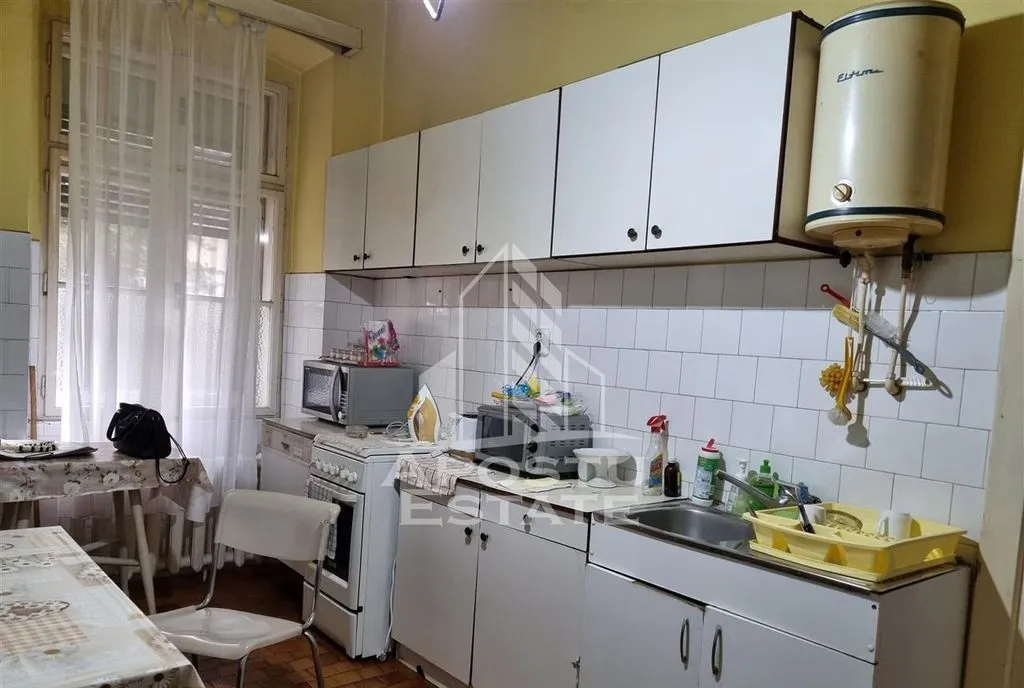 Apartament cu 4 camere de inchiriat Ultraentral Timisoara