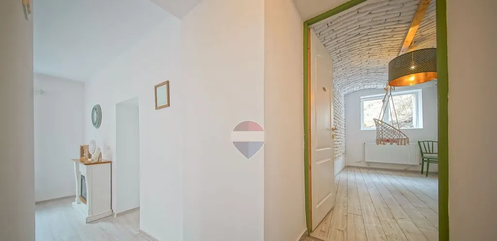 Apartament cu 3 camere 90 mp Centrul Istoric