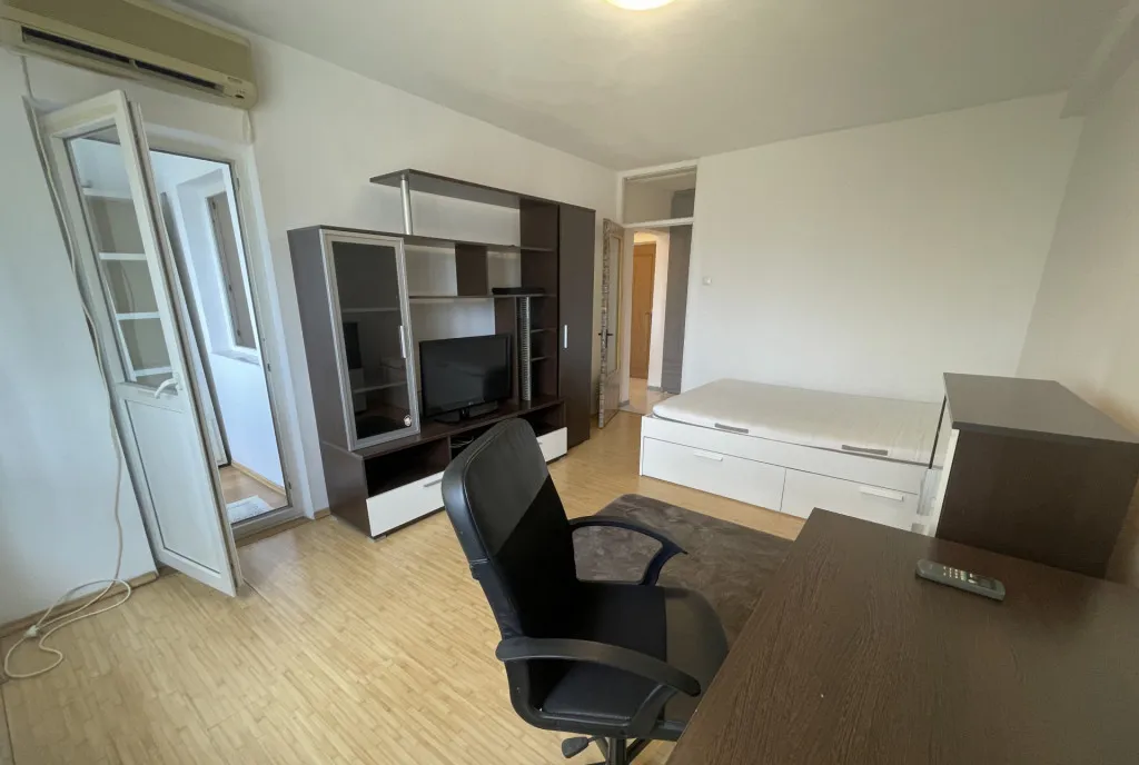 Studio 72 mp 3 Camere 450 m de Metrou Piata Iancului