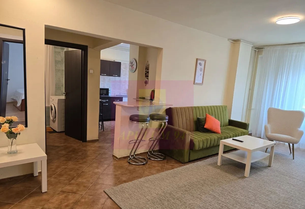 Vanzare apartament 2 camere bd Decebal stradal parking