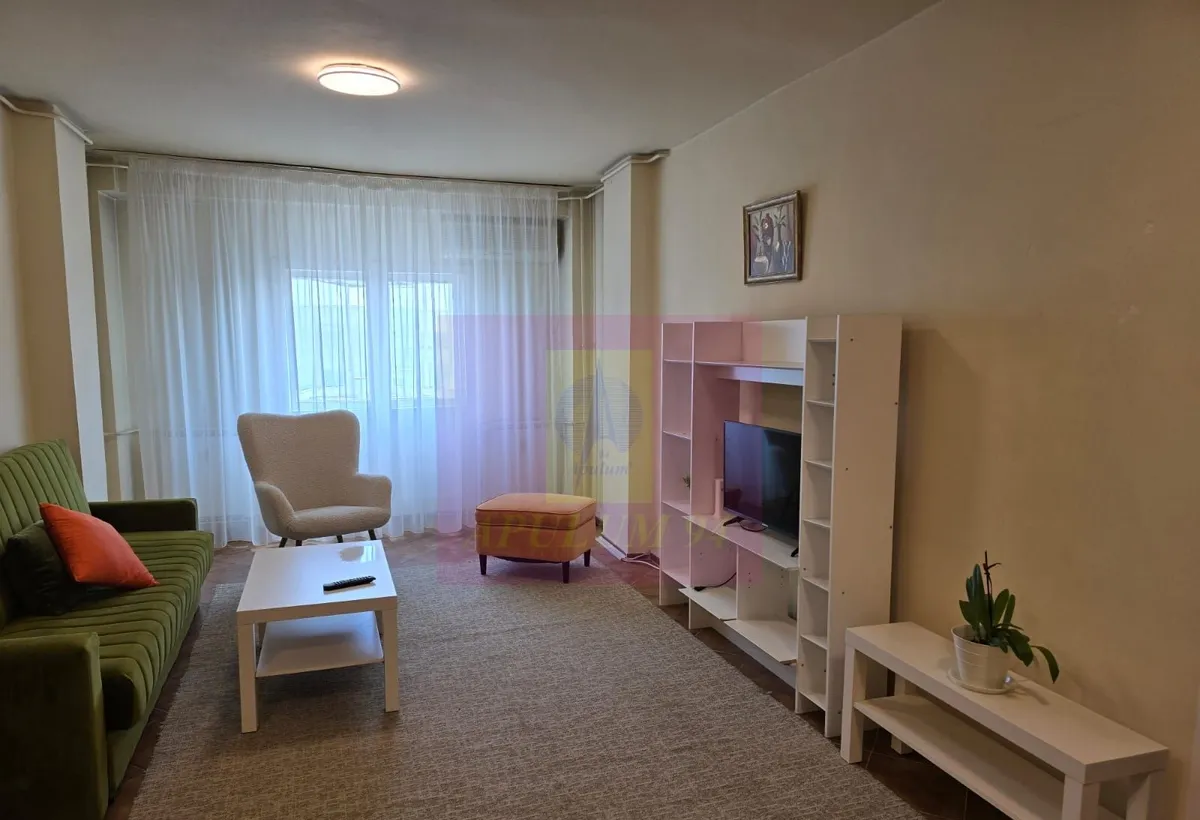 Vanzare apartament 2 camere bd Decebal stradal parking