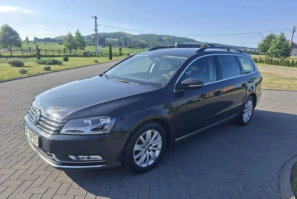 VW PASSAT 2012 1 6 TDI 4 700 eur