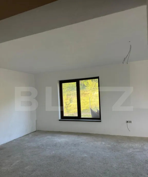 Casa 300 mp garaj teren 5 400 mp zona Cocu