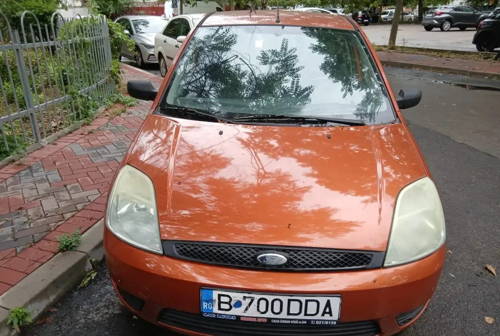 Ford Fiesta 2004 1200 euro negociabil 1 200 eur