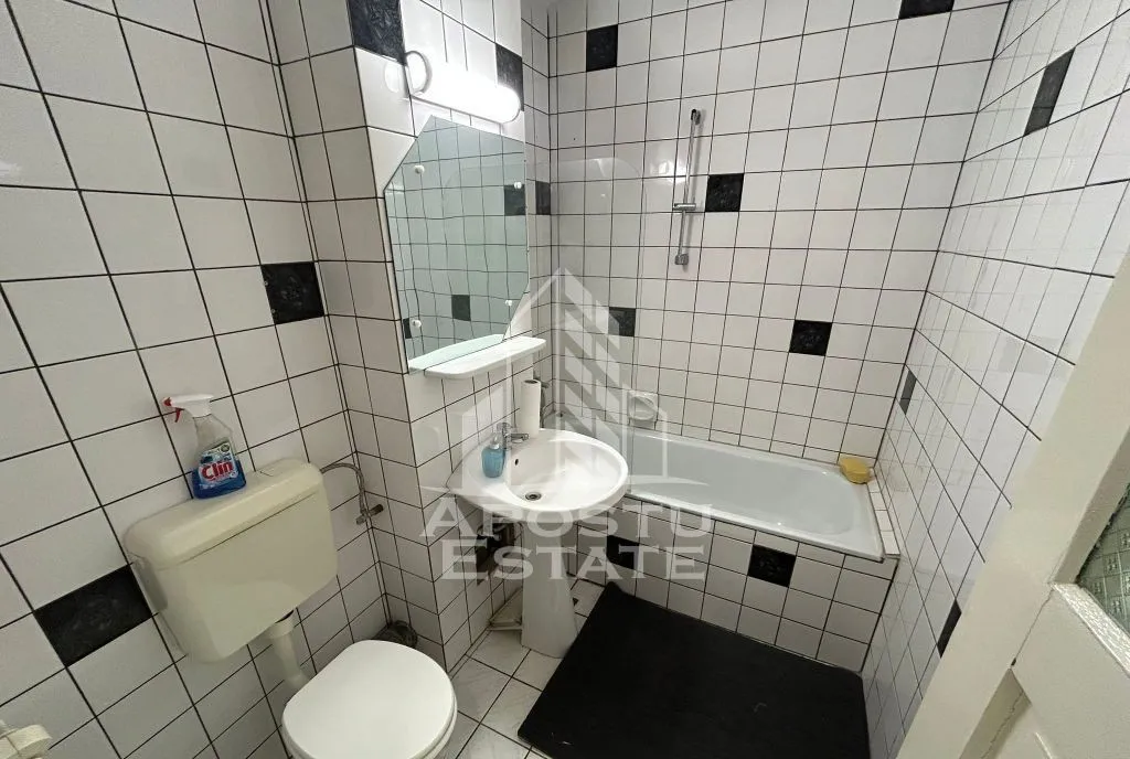 Apartament 2 camere decomandate etaj 5/6 garaj subteran Aradului