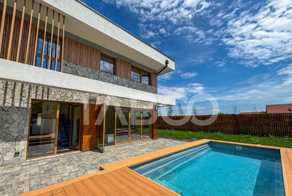 Casa premium de vanzare in Sannicoara cu piscina si curte ge