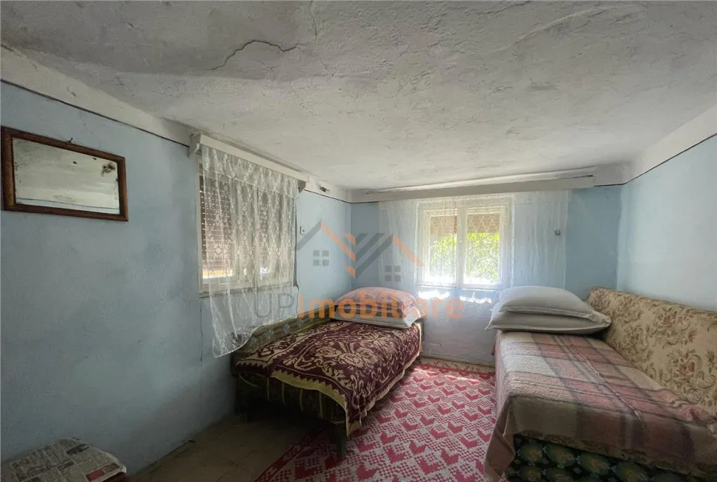 Casa la tara 6770MP teren josani bihor