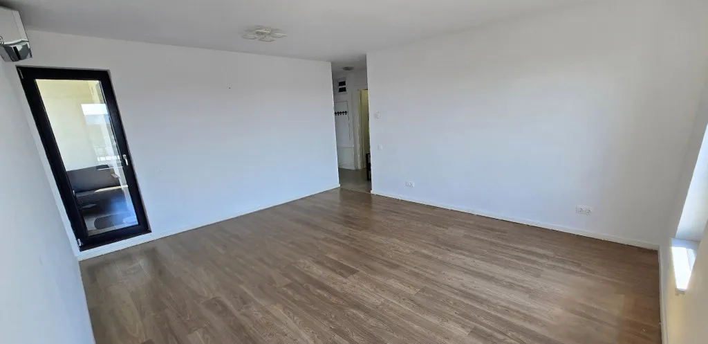 2 camere l bucatarie inchisa l rond pipera