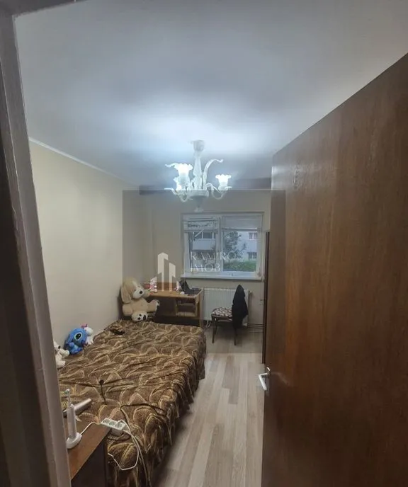 Apartament 3 camere decomandat Ozana / Titan / 1 Decembrie 1918