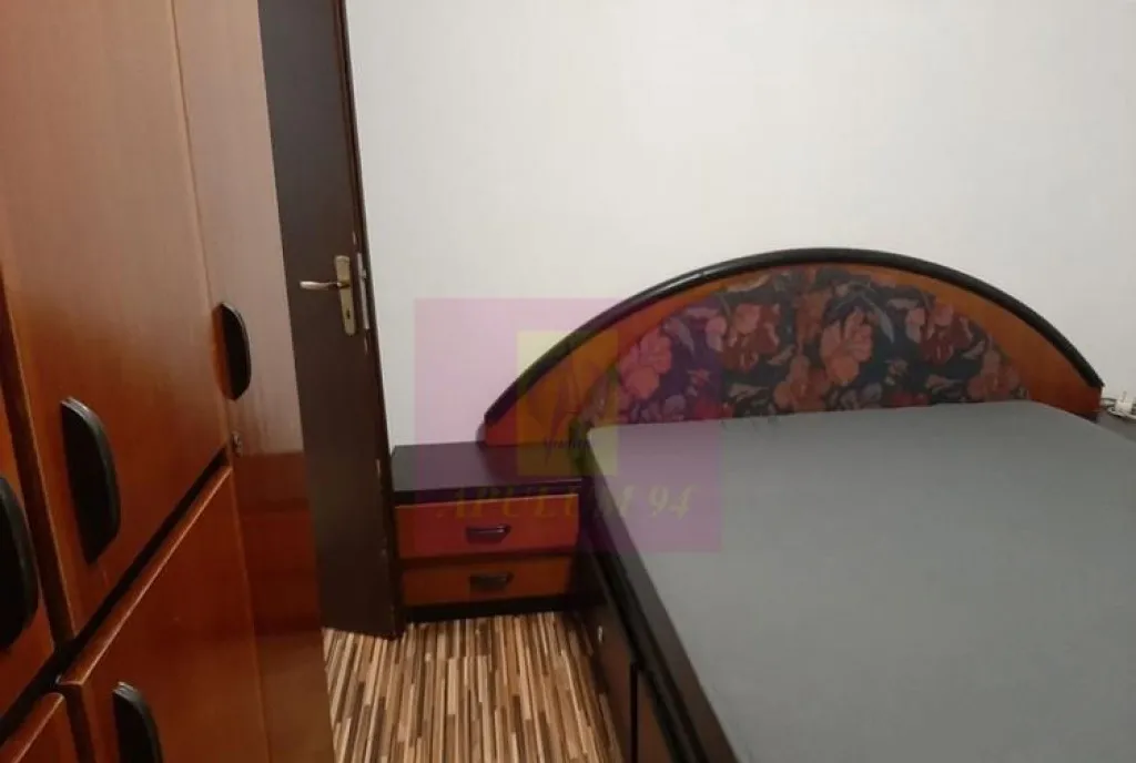 Ichiriere apartament 2 camere Tineretului stradal