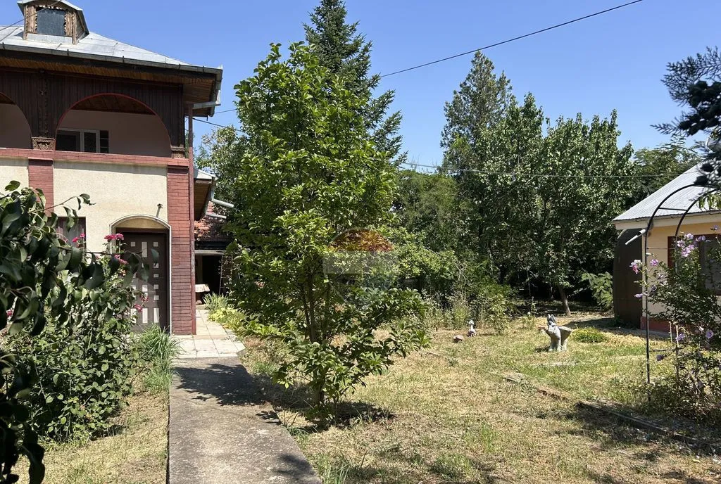 Casa P M cladire anexa teren 1129 mp