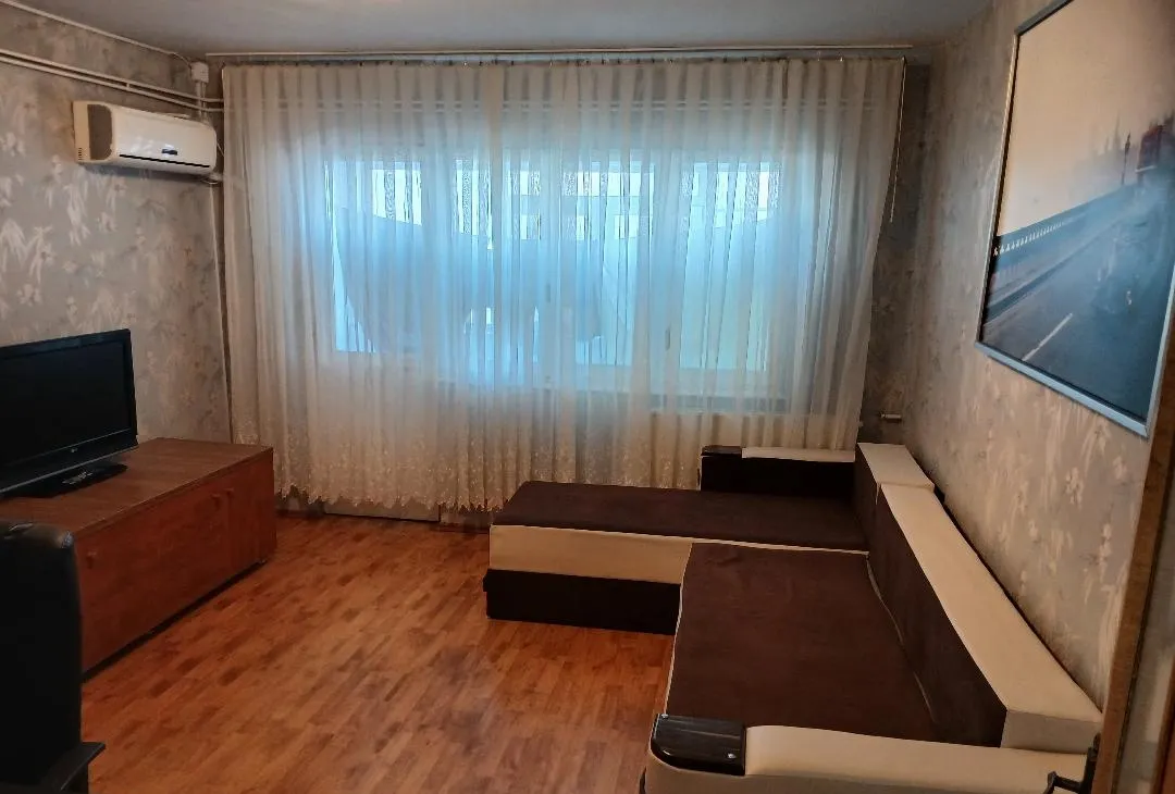 Drumul Taberei intre Piata Moghioros si Plaza semistradal particular