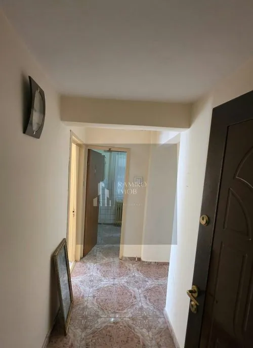 Ap 2 camere bloc 1975 balcon spatios Parcul Morarilor Pantelimon