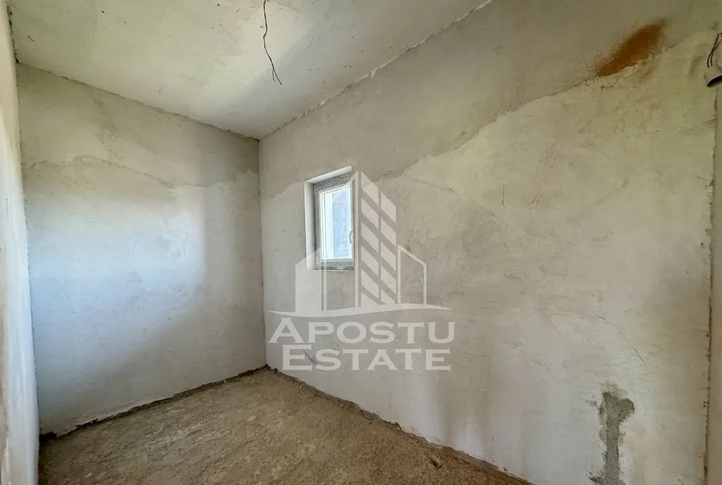 Duplex cu 4 camere si dressing la alb Calea Urseni la asfalt