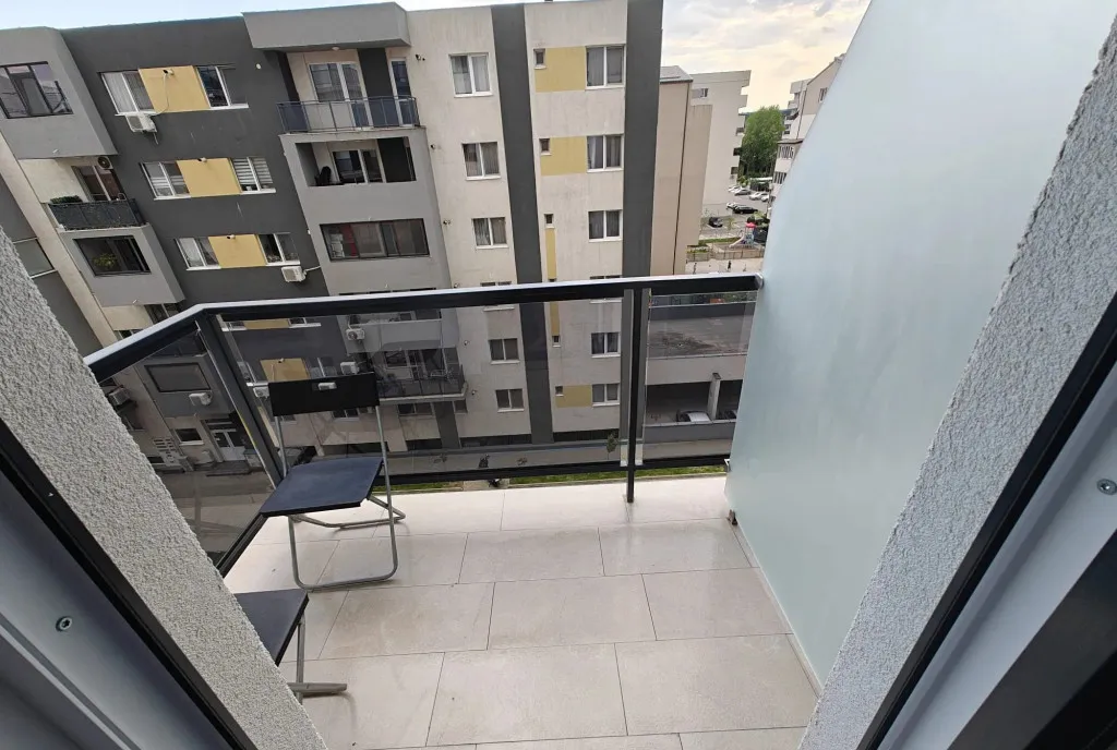 Berceni metrou studio etaj 4