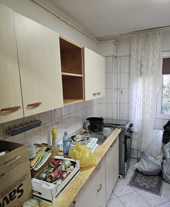 Militari Gorjului Cetatea de Balta 4/4 parchet termopan liber