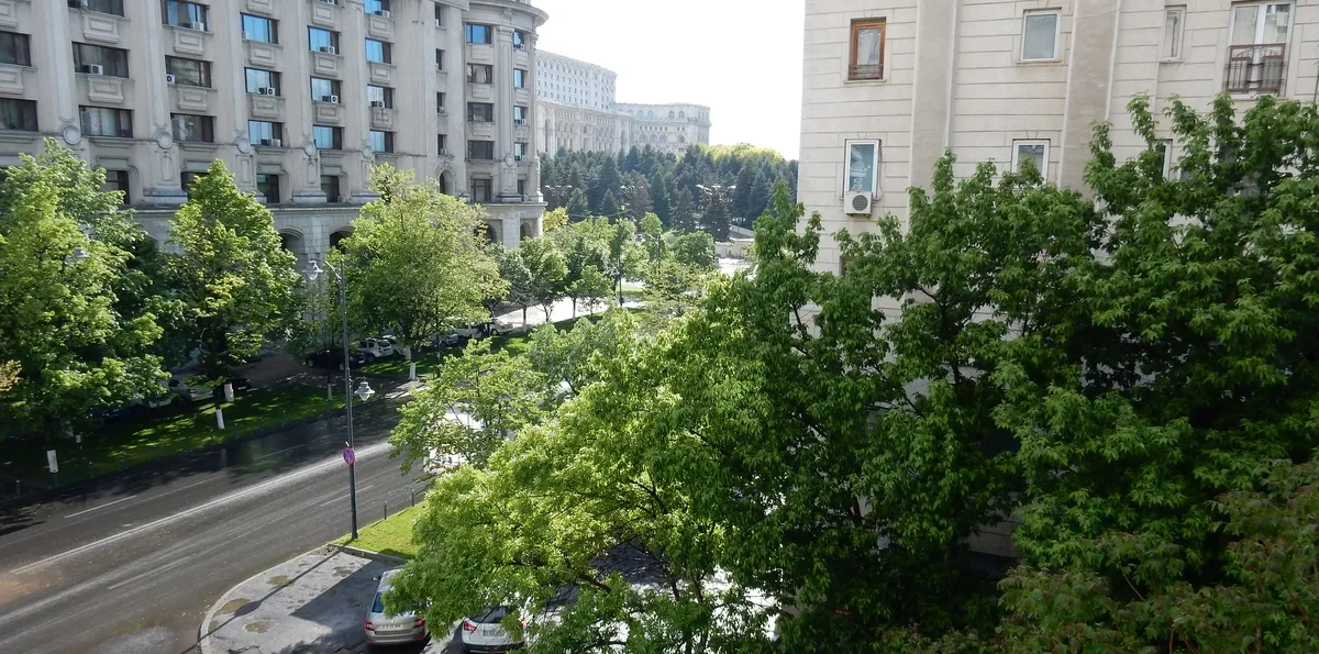 Parcul Izvor vedere Parlament Natiunile Unite
