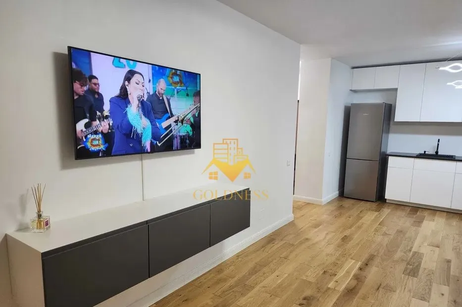 Gheorgheni Soporului zona Iulius Mall fsega 2 camere bloc nou garaj